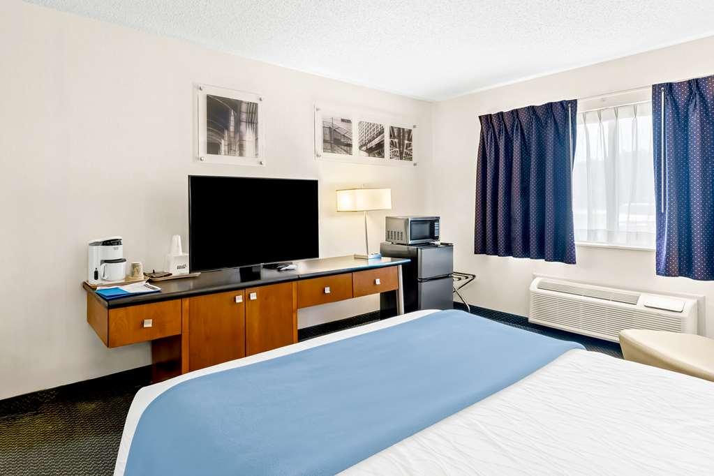 Americas Best Value Inn & Suites - Tahquamenon Country Newberry Camera foto